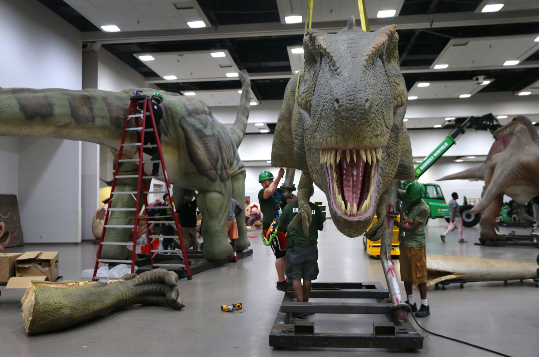 Dinosaurs invade Collinsville this weekend